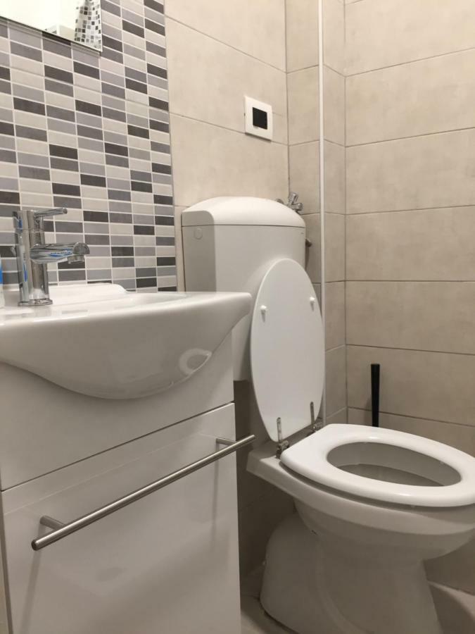 Apartament Nizza 92 Turyn Zewnętrze zdjęcie